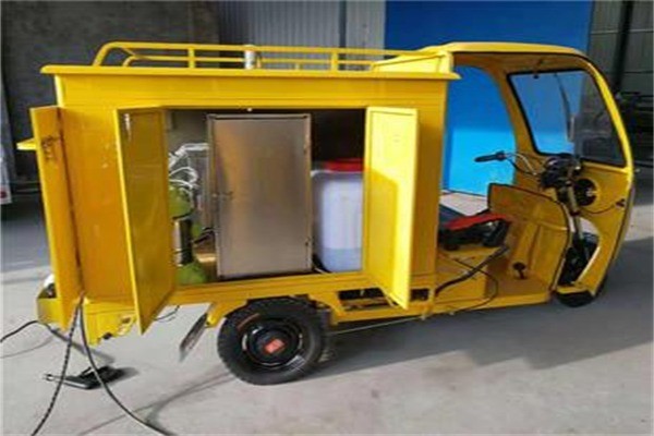 威潔士移動洗車機