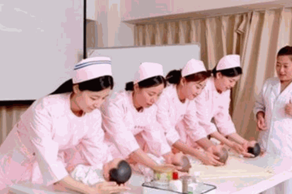 首佳專(zhuān)業(yè)月嫂