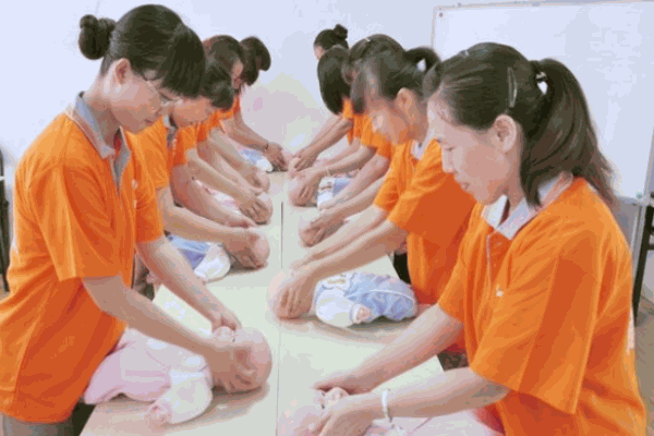 首佳專(zhuān)業(yè)月嫂