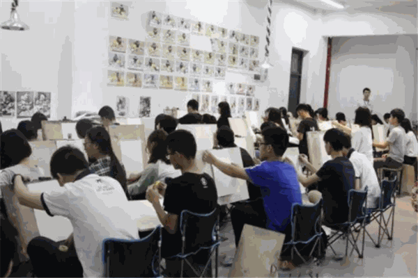 畫(huà)未來(lái)美術(shù)教育