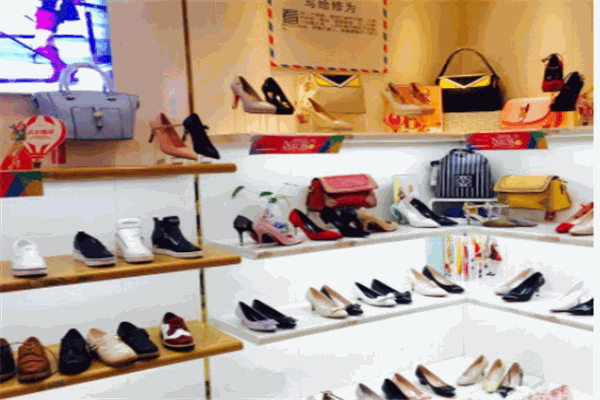 路上鞋業(yè)