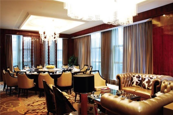 新長(zhǎng)福餐廳