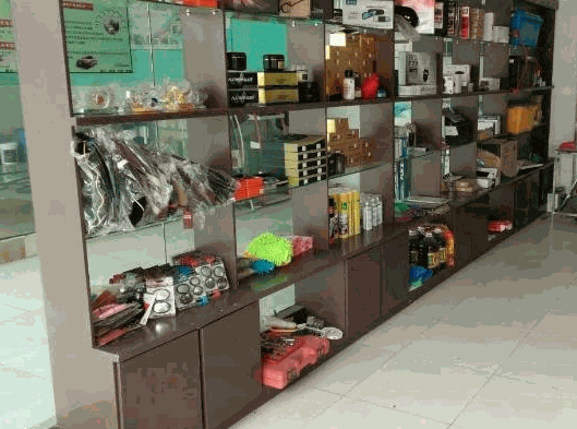 金潮汽車美容養(yǎng)護