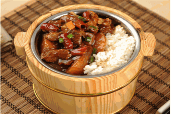 李記木桶飯
