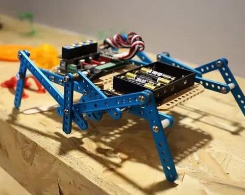 莘迪機(jī)器人教育