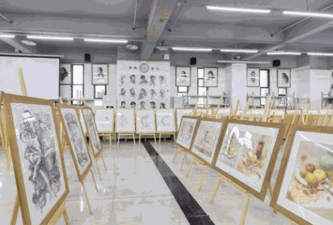 新原創(chuàng)畫室