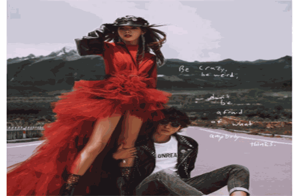 遠(yuǎn)潮婚紗攝影