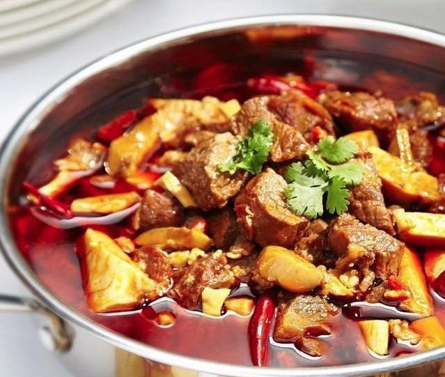 牛坐莊筋頭巴腦鍋