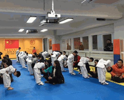 育英會跆拳道