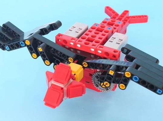 格物斯坦機(jī)器人教育