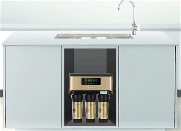 芯情凈水設(shè)備