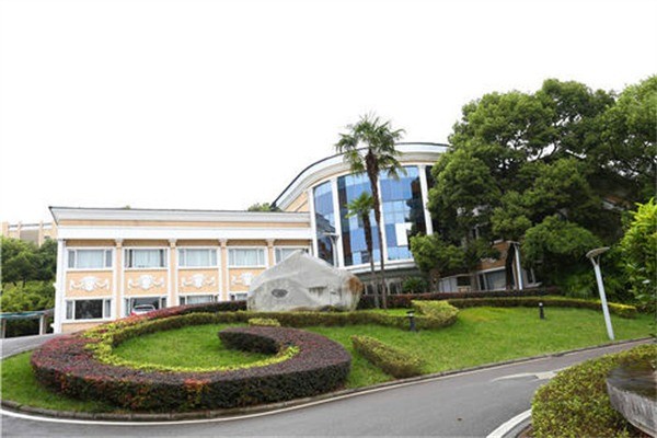 國(guó)賓花園酒店