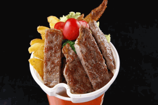 紅番區(qū)牛排炸雞杯