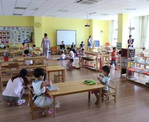 千雅蒙氏幼兒園