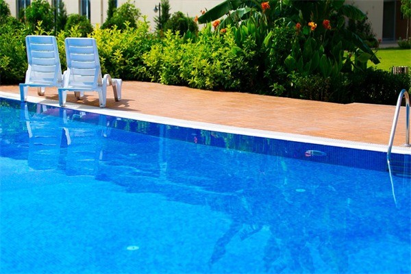 起跑線寶寶游泳館加