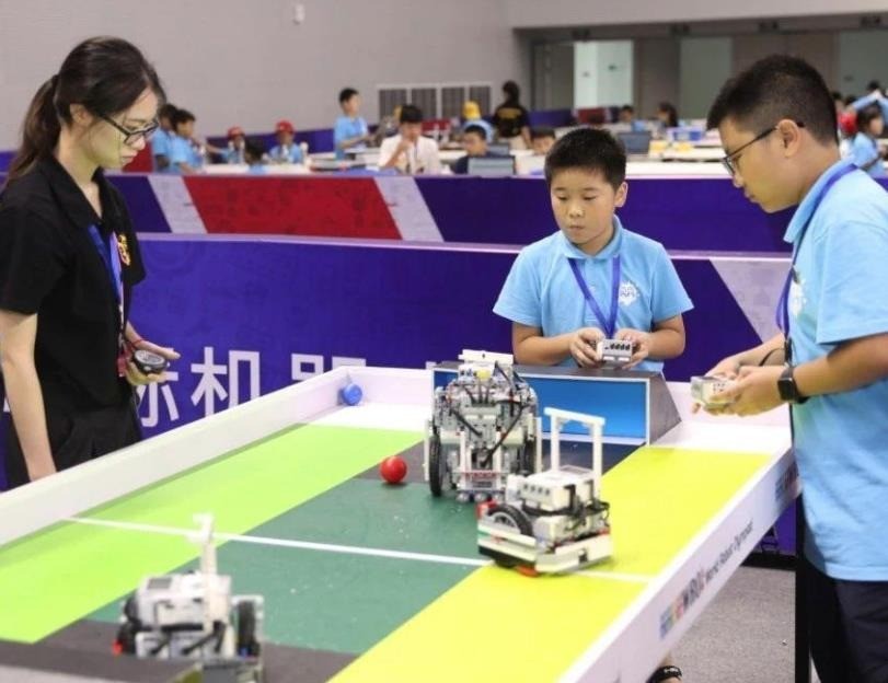 東環(huán)國(guó)際機(jī)器人