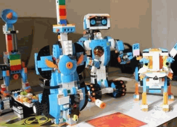 樂學(xué)樂創(chuàng)機器人教育