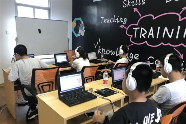 橙同學(xué)AI大語文