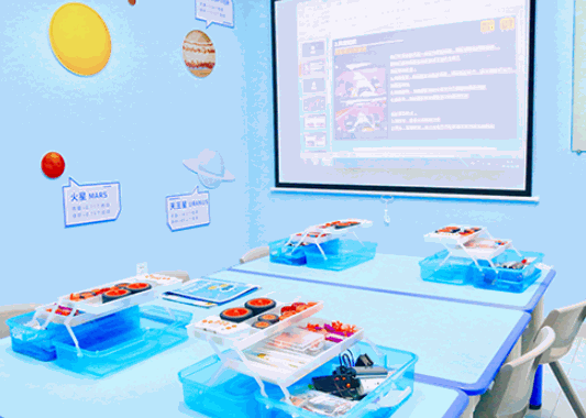 熊孩子機器人創(chuàng)客教育