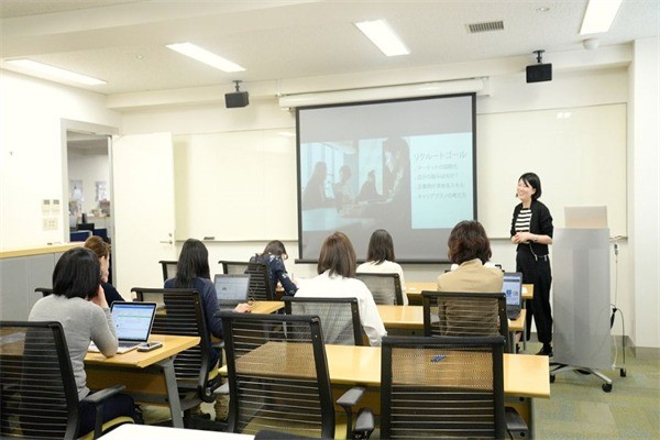 清華在線教育平臺(tái)