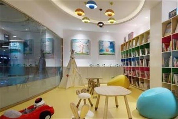 蘭可琪繪本美學(xué)生活館