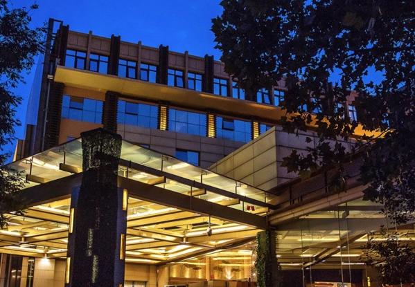 西國(guó)貿(mào)大酒店