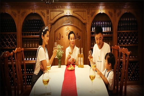 小白山紅酒酒業(yè)