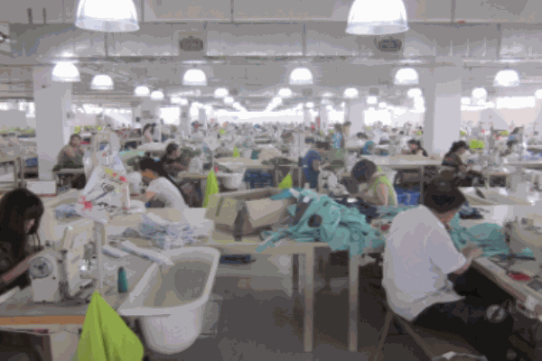 藍(lán)眼精靈童裝