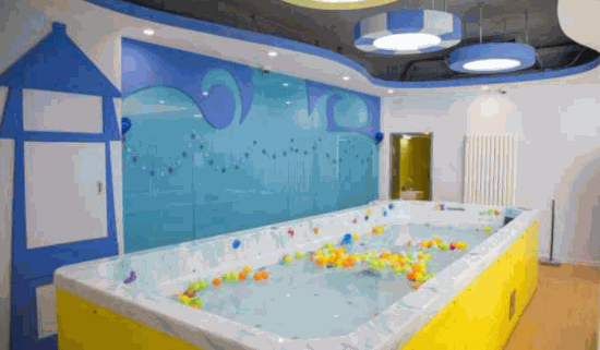 優(yōu)爾博嬰幼兒游泳館