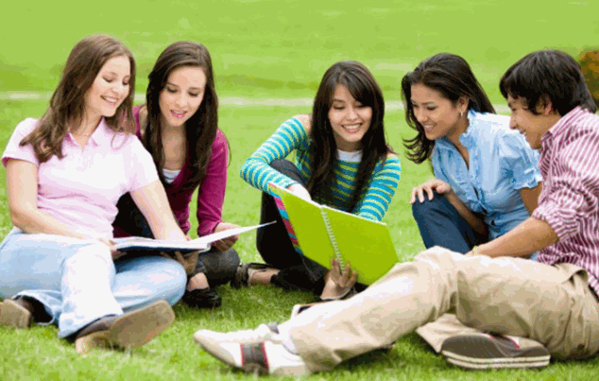 圣堡羅國際英語