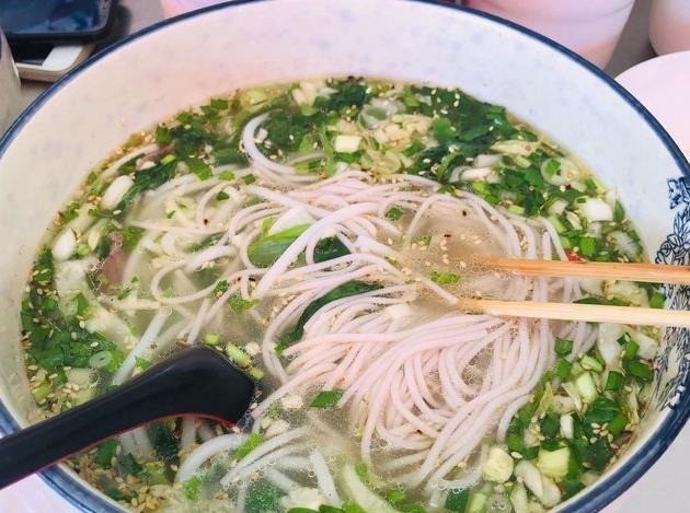 家味園小黃牛米線