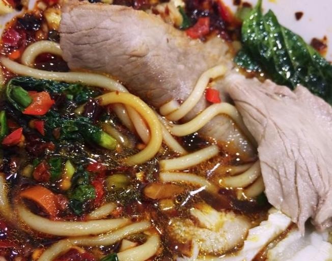 家味園小黃牛米線