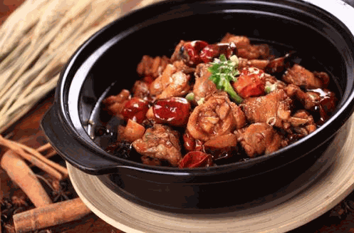 口齒留香雞公煲