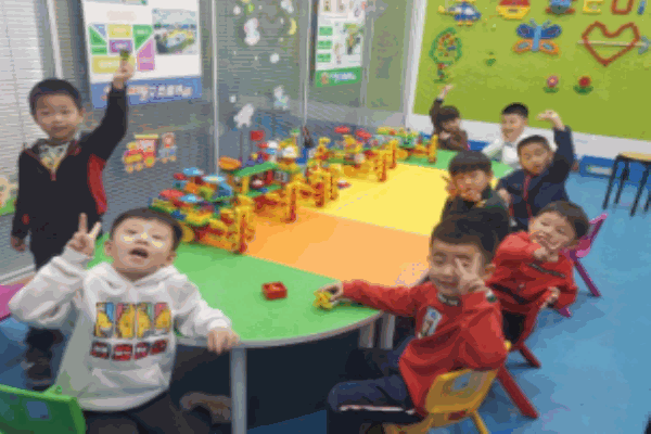 艾克瑞特機(jī)器人教育