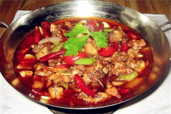 碳鍋雞碳鍋魚(yú)火鍋