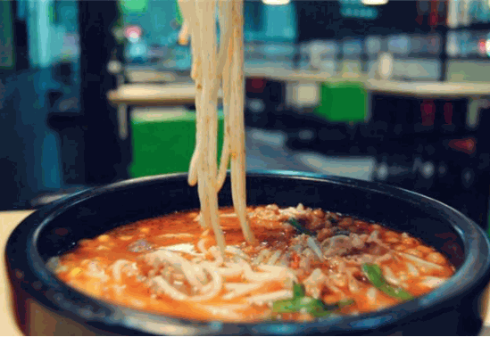 香沅橋云南過(guò)橋米線