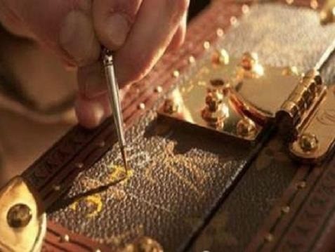 臻品洗衣皮護(hù)會所