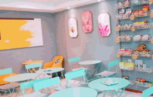 喵汪府泡面小屋