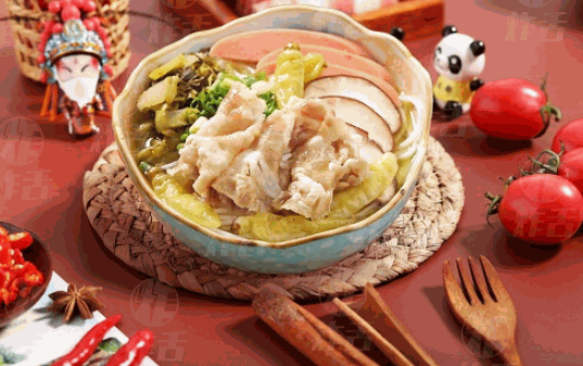 炸舌泡椒牛肉米線