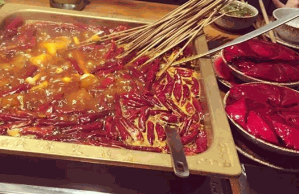 弦外重慶老灶火鍋串串香