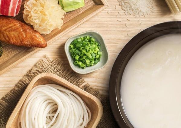 哚哚滇香大理米線