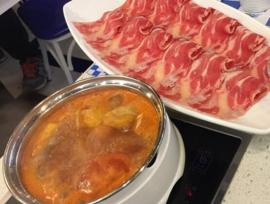 魔法帽牛肉火鍋