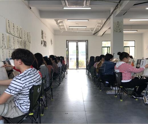 藝晨美術(shù)學(xué)校