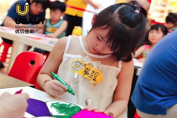 優(yōu)貝色彩美術繪畫