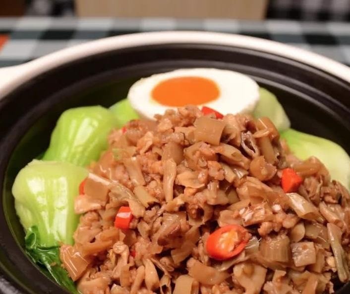 漫客兄弟煲仔飯