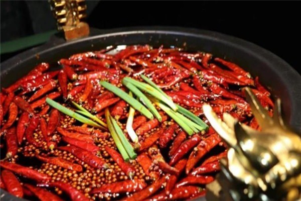 麻辣重點(diǎn)火鍋