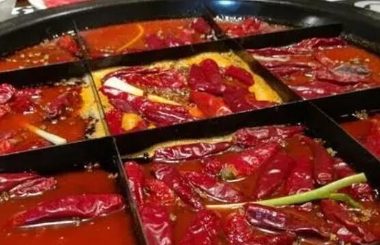 灶二九宮格老火鍋