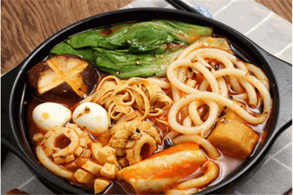 刀小蠻云南米線