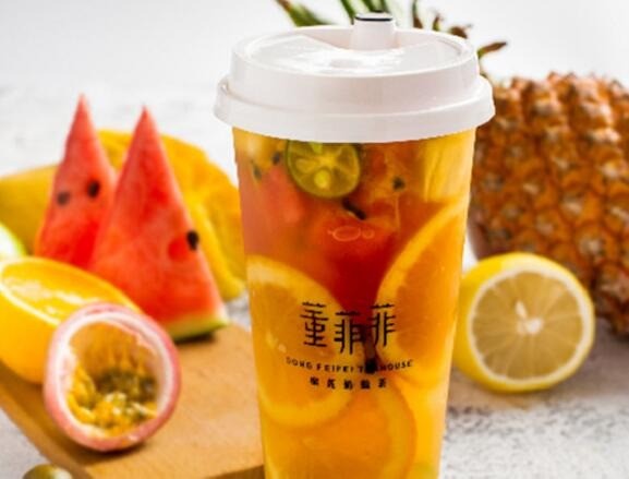 董菲菲榴蓮奶蓋茶