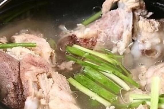 老員外骨頭湯火鍋